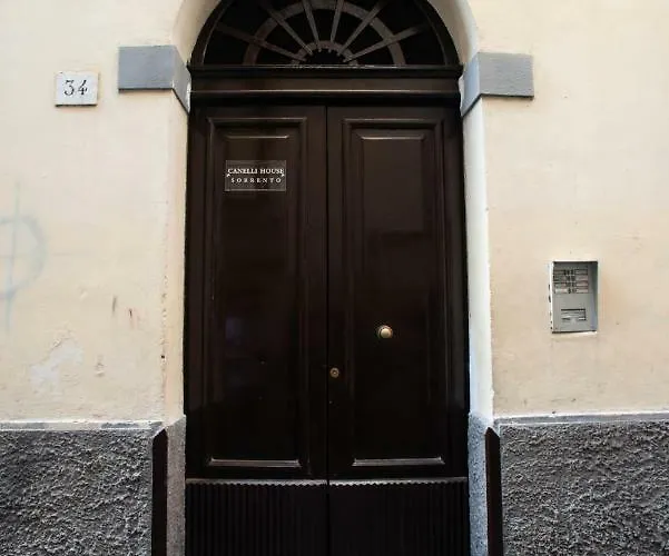 Apartment Canelli House *